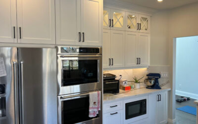 How to Choose Cabinet Finishes for Your Lifestyle